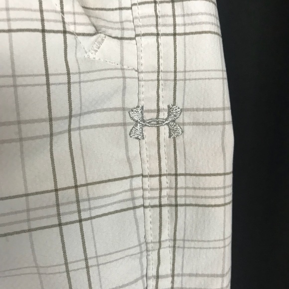 Under Armour MENS 40 XL Golf Shorts - Picture 2 of 7